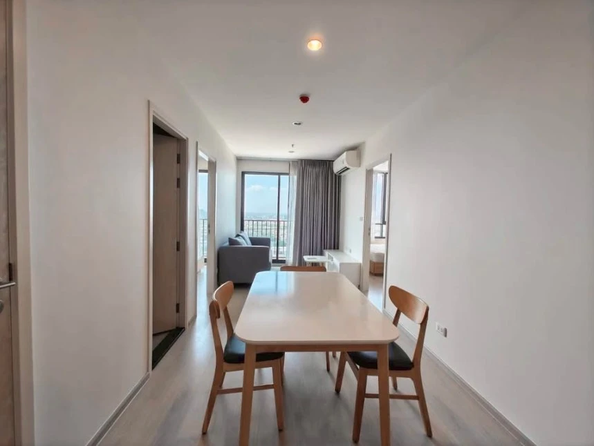 For sale: New Noble Chaengwattana, best corner unit, offering privacy, expansive views, and a beautifully designed layout, perfect for family living o