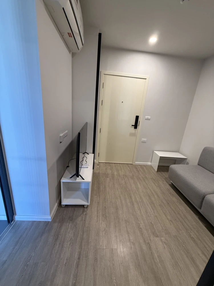 For sale: Blue Sukhumvit 105. Beautiful unit, great location. Buy now!!