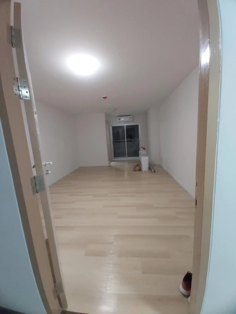 Selling Bang Khae City Condo, 1-2 empty studio units. Decorate to your liking. First come, first served.