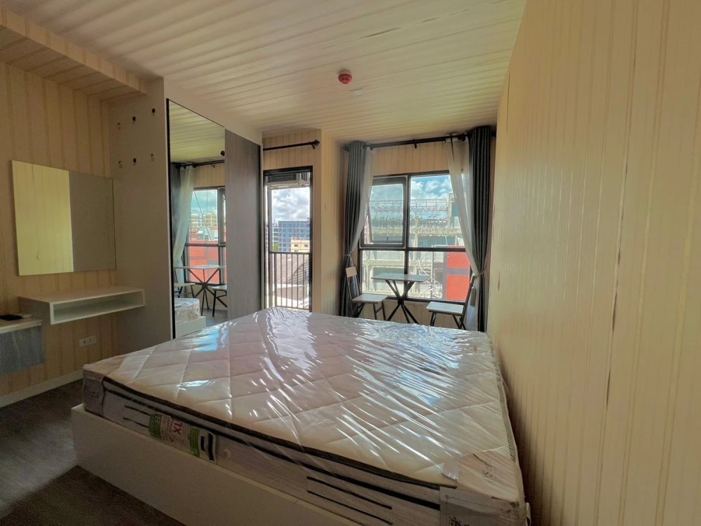 For sale: B-Loft Light Sukhumvit 107, 5th floor, nice room, fully furnished, book now.