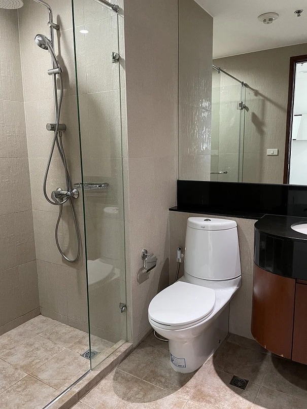 For sale: House, Ratchaprasong, 20th floor, corner room, fully furnished, book now, don't miss out.