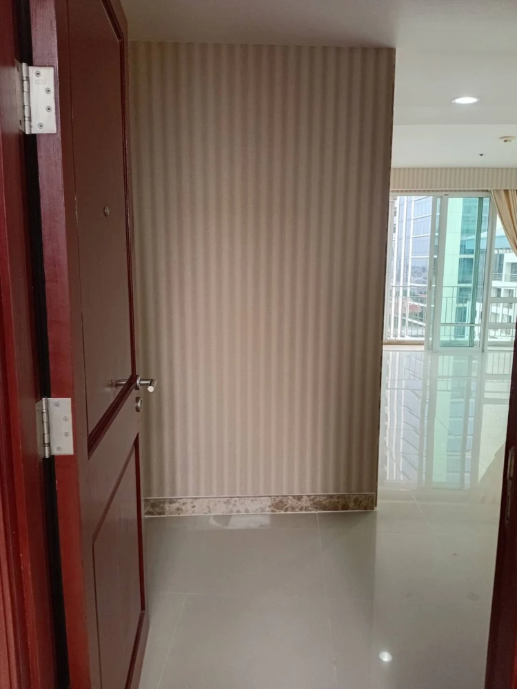 House for sale, Ratchaprasong, 22nd floor, very high, very spacious, quiet corner room, suitable for relaxation, book now.