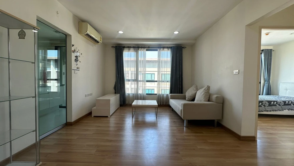 For sale: Premio Prime, spacious room, pool view, 2 bedrooms, 2 bathrooms, very large kitchen, first come first served.