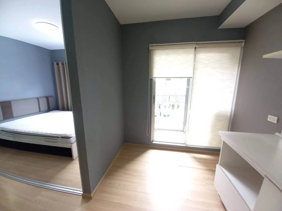 Plum Condo Ladprao 101 for sale. Nice unit, fully furnished. Book now, don't miss out!!!
