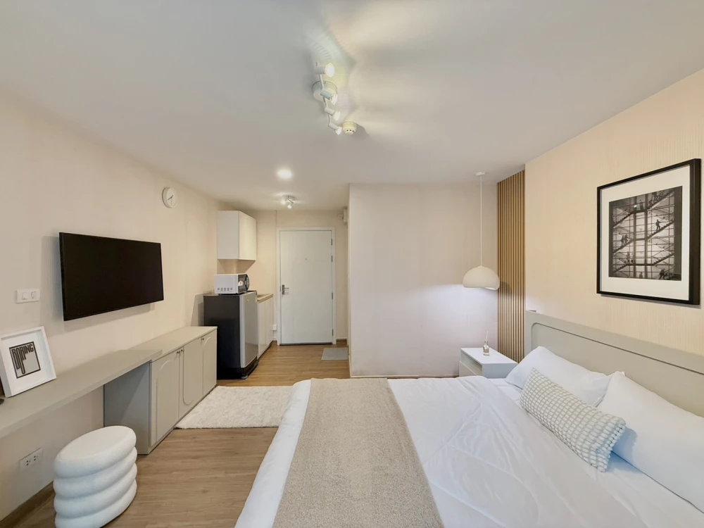 For sale: Plum Condo Phahonyothin 89, empty room, waiting for someone who loves decorating to become the owner. Hurry and reserve before the rooms are