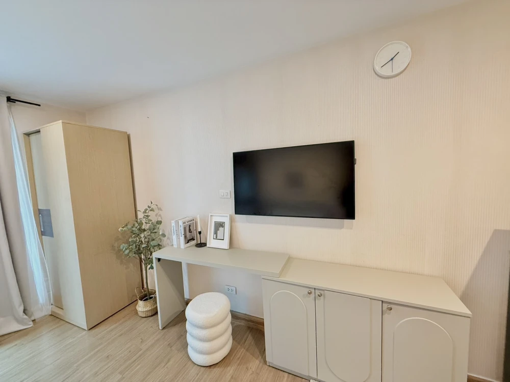 For sale: Plum Condo Phahonyothin 89, empty room, waiting for someone who loves decorating to become the owner. Hurry and reserve before the rooms are