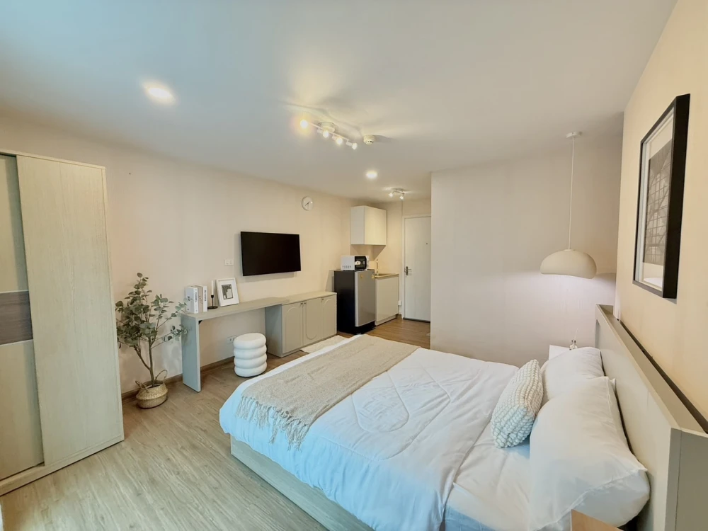 For sale: Plum Condo Phahonyothin 89, empty room, waiting for someone who loves decorating to become the owner. Hurry and reserve before the rooms are