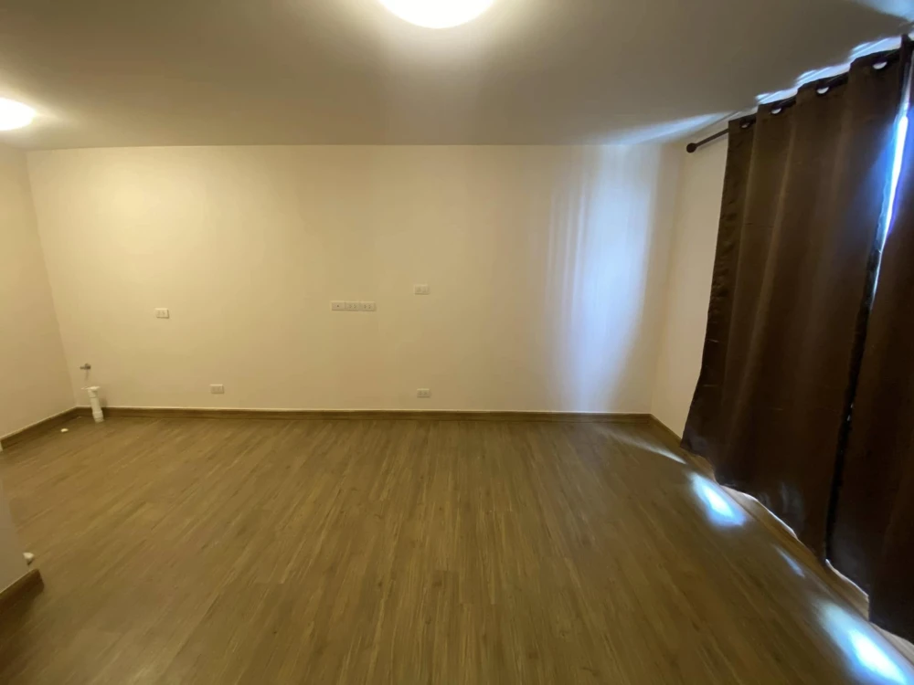 For sale: Plum Condo Phahon Yothin 89, empty room, reasonable price. For those who like to decorate their rooms, I must say that you must not miss thi