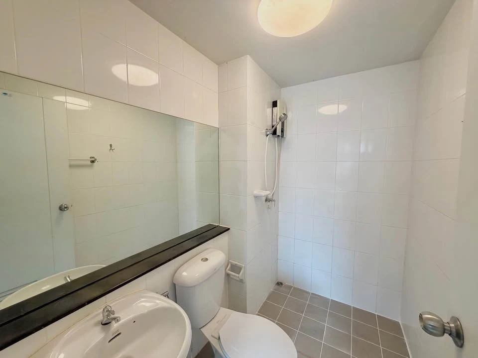 Plum Condo Phahonyothin 89, Phase 1, Building 1B, 7th floor for sale. Simply but beautifully decorated and very livable. Book now!