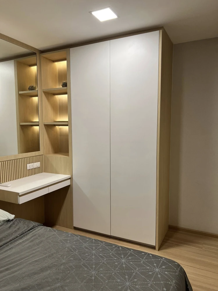 Plum Condo Mix Chaengwattana for sale. Very well maintained, **built-in furniture throughout**, beautiful condition, ready to move in immediately.
