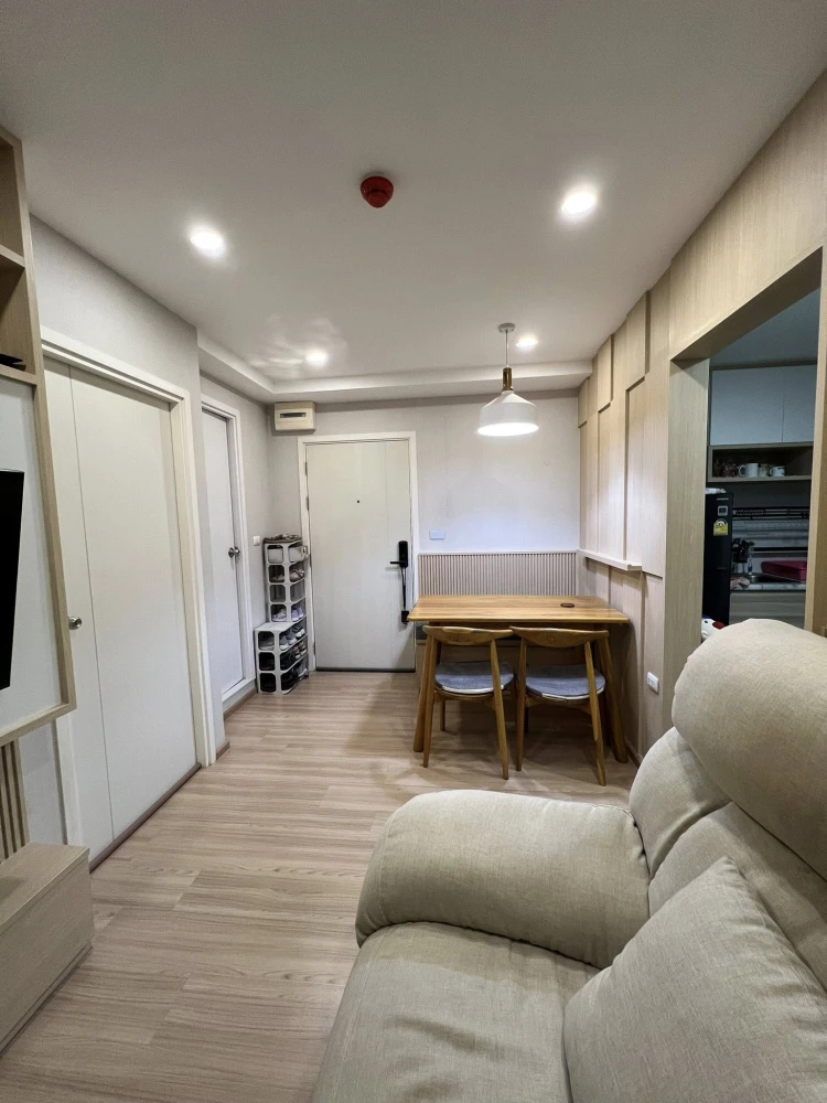 Plum Condo Mix Chaengwattana for sale. Very well maintained, **built-in furniture throughout**, beautiful condition, ready to move in immediately.