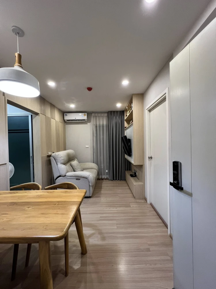 Plum Condo Mix Chaengwattana for sale. Very well maintained, **built-in furniture throughout**, beautiful condition, ready to move in immediately.