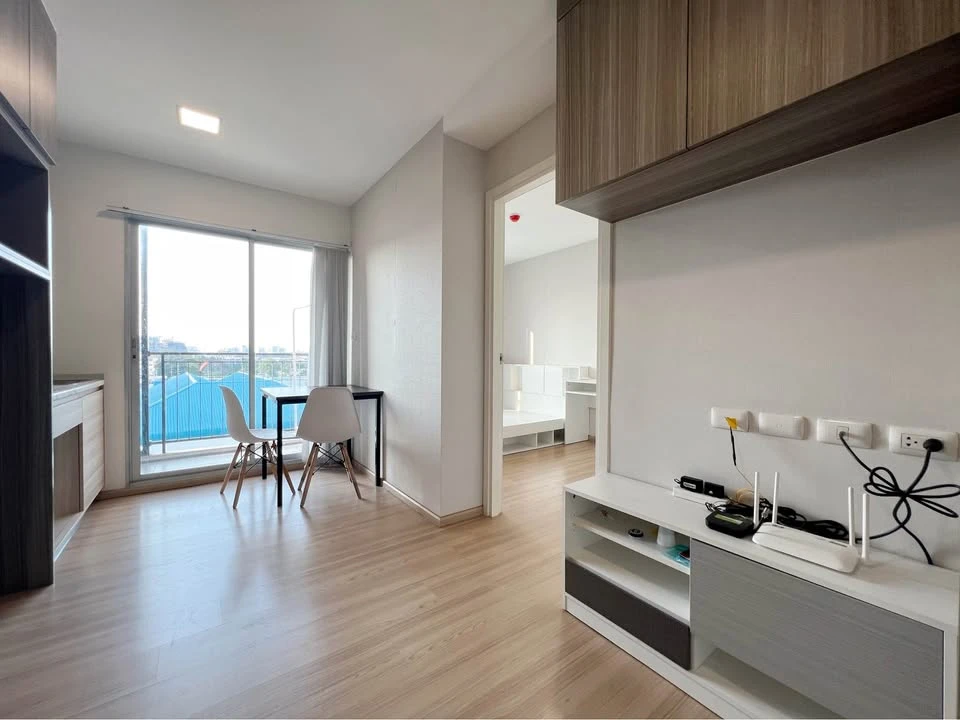 For sale: Plum Condo Mix Chaengwattana, Building E, 7th floor, no blocked view, best location in the project, great value, hurry and book now!