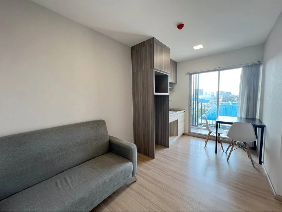 For sale: Plum Condo Mix Chaengwattana, Building E, 7th floor, no blocked view, best location in the project, great value, hurry and book now!