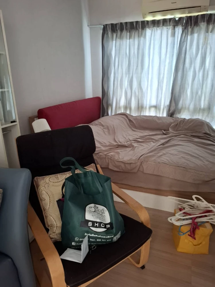 For sale: Plum Condo Lat Phrao 101, Building E, 4th floor, corner room, very private, good condition, ready to move in.