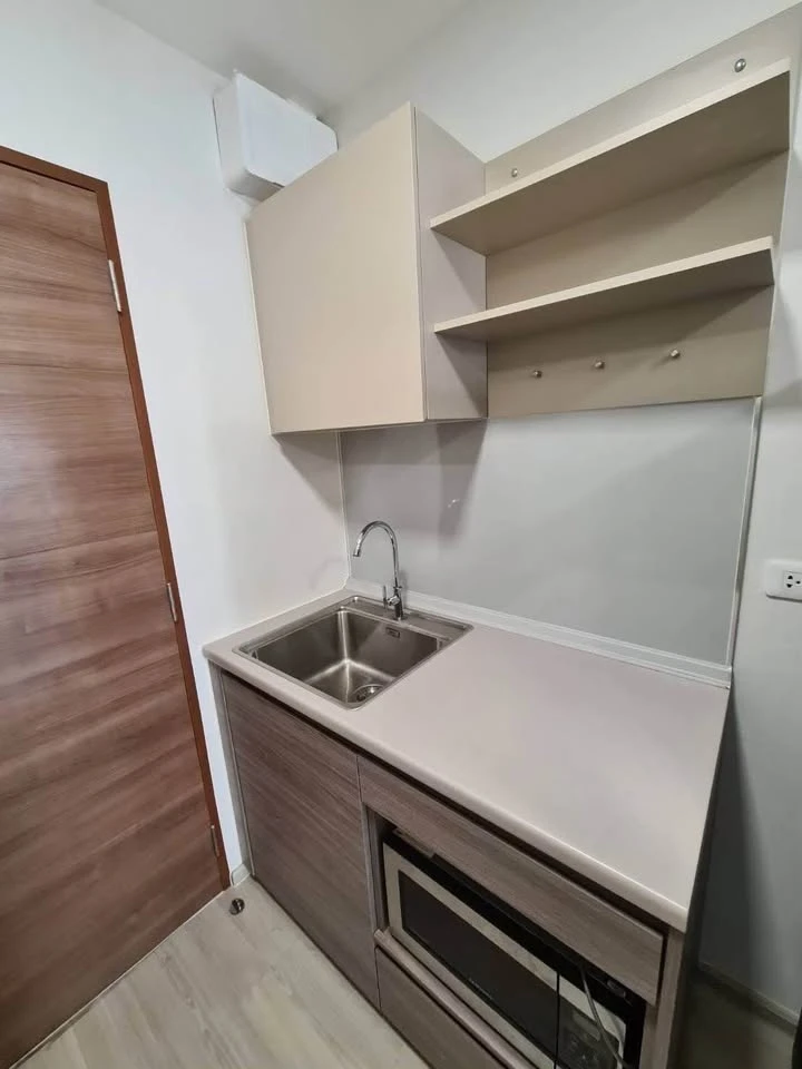For sale: Plum Condo Saphan Mai Station, well-proportioned rooms, complete with electrical appliances, very attractive for booking.