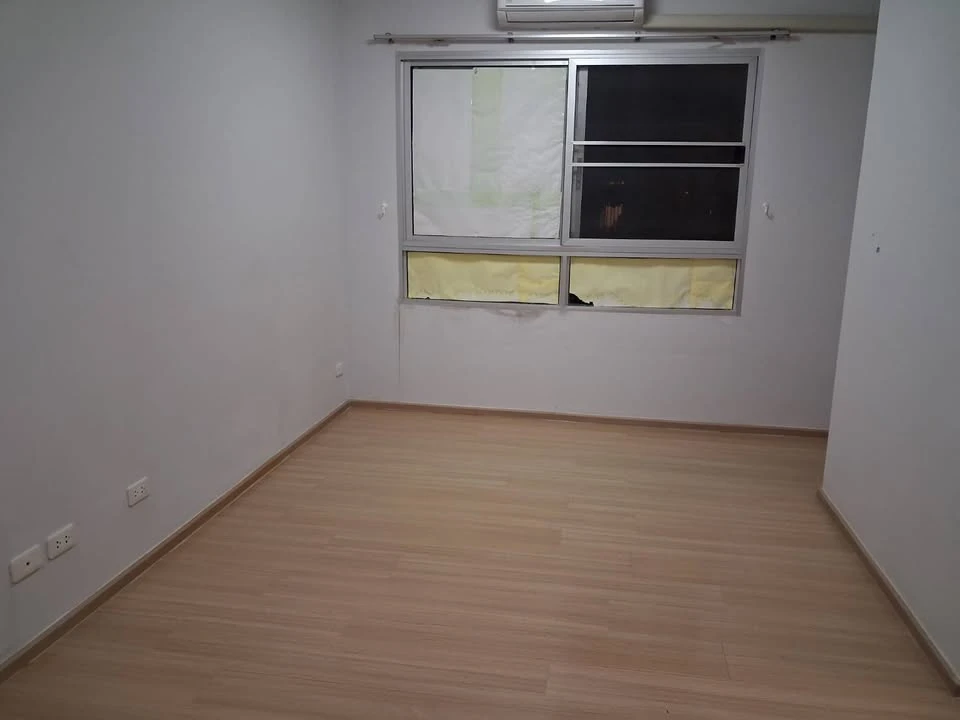 Plum Condo Samakee for sale. Empty unit in good condition, ready for you to decorate yourself. A must-have for those who enjoy decorating their own ro images