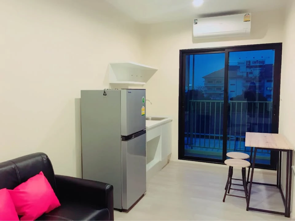 For sale: Plum Condo Central Station, 1 bedroom, 1 bathroom, fully furnished, just come and move in.