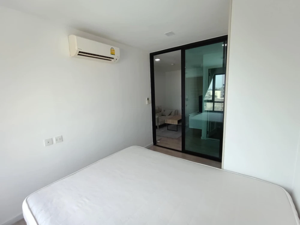 For sale: Pause Sukhumvit 115, Building B, 8th floor, fully furnished and equipped with electrical appliances, very worth booking.