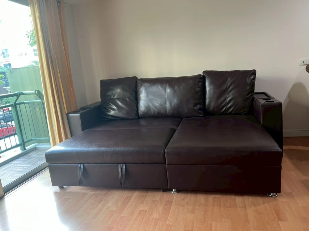 For sale: Park View Vibhavadi, 2nd floor. 2 bedrooms, 2 bathrooms, living area, kitchen, and balcony. Don't miss out!