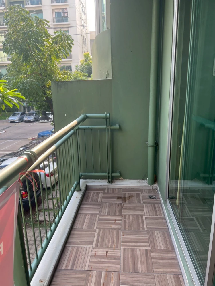 For sale: Park View Vibhavadi, 2nd floor. 2 bedrooms, 2 bathrooms, living area, kitchen, and balcony. Don't miss out!