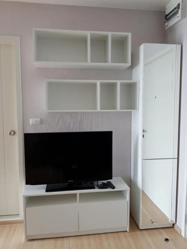 For sale: Fuse Sense Bang Khae, high floor, corner room, ready to move in, fully furnished. With a comfortable sofa, reserve now.