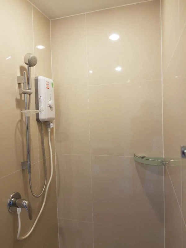 For sale: Fuse Sense Bang Khae, high floor, corner room, ready to move in, fully furnished. With a comfortable sofa, reserve now.
