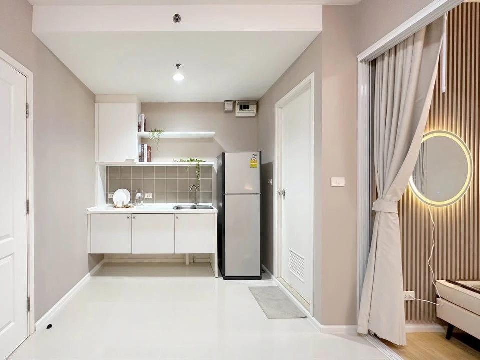 For sale: Fuse Mobius Ramkhamhaeng Station, 28th floor, beautiful city view from a high angle, beautifully decorated, very livable.