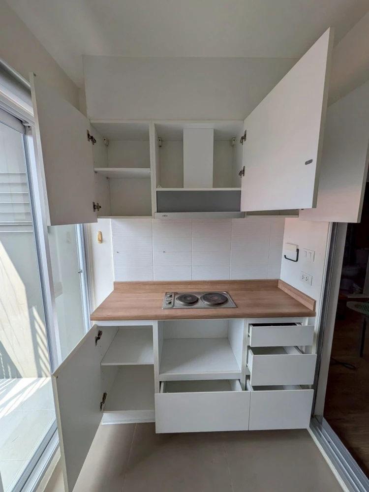 For sale: U De Lot @ Hua Mak Station, 1 bedroom, 1 bathroom, room size 30.51 sq m, fully furnished, hurry and reserve now.