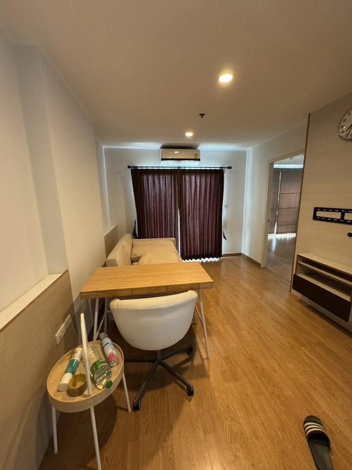 For sale: U Delight @ Huai Khwang Station, Building D, 6th floor. Spacious room with clearly defined areas. Don't miss out!