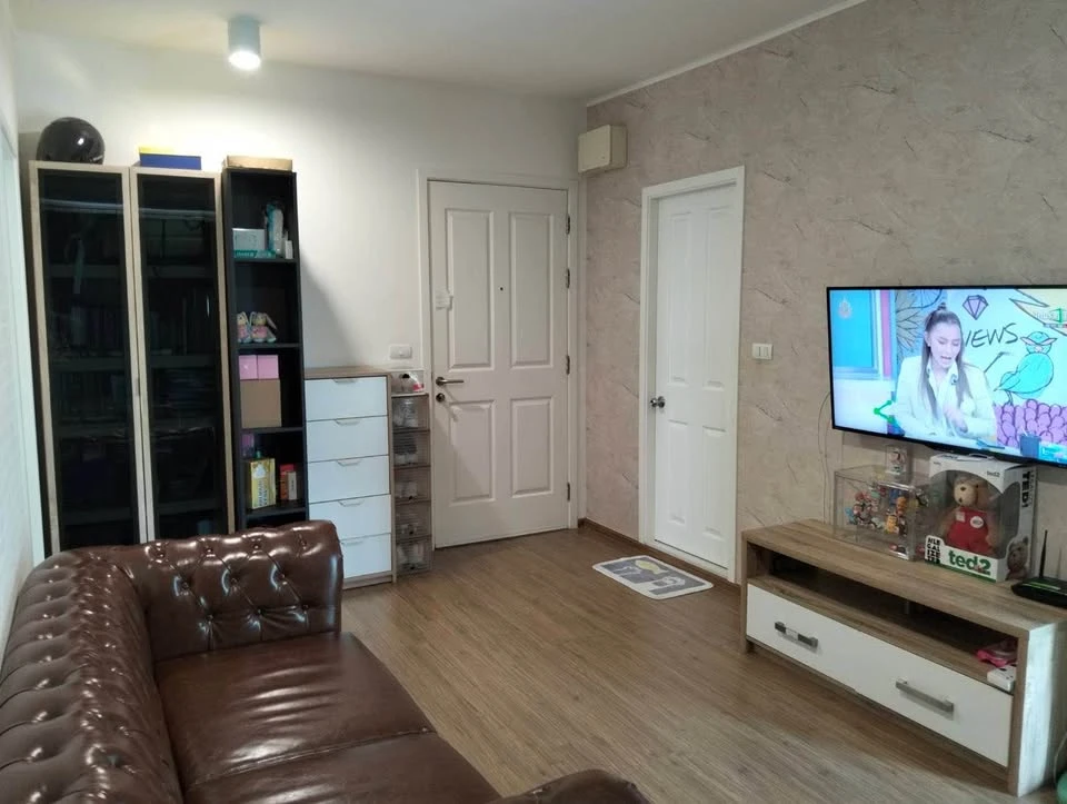 For sale: U Delight @ Talat Phlu Station, 12A floor, corner unit, spacious room, 2 bedrooms. Reserve now and you won't be disappointed.