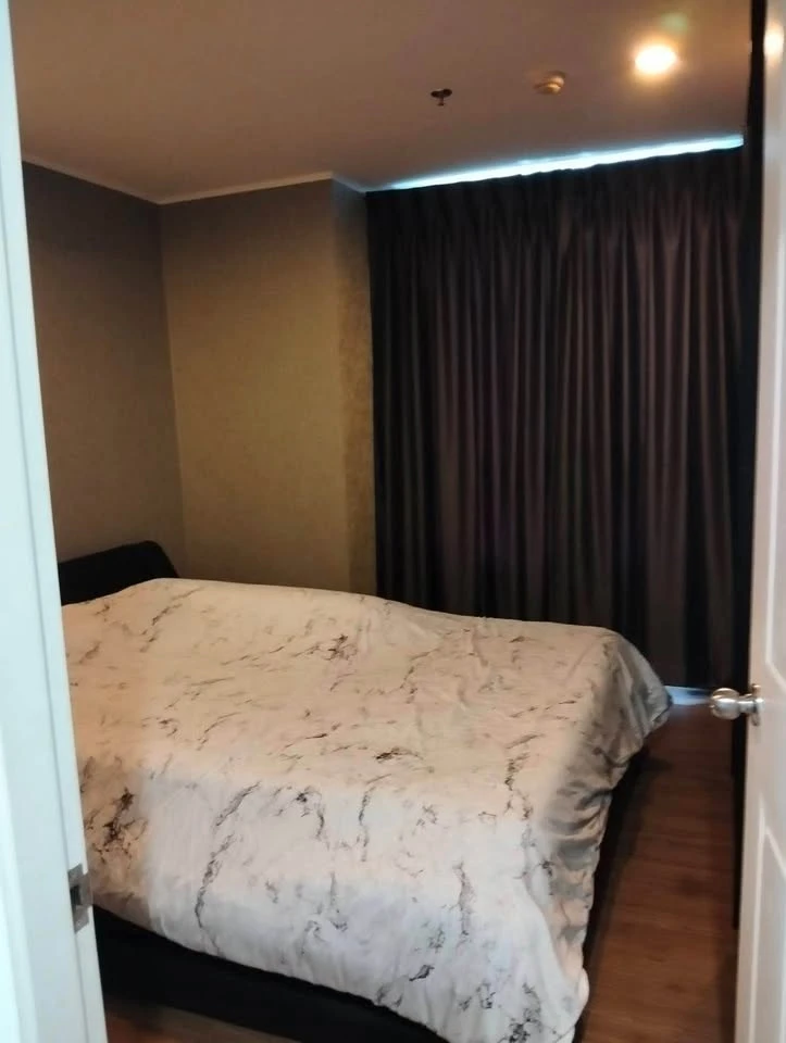 For sale: U Delight @ Talat Phlu Station, 12A floor, corner unit, spacious room, 2 bedrooms. Reserve now and you won't be disappointed.