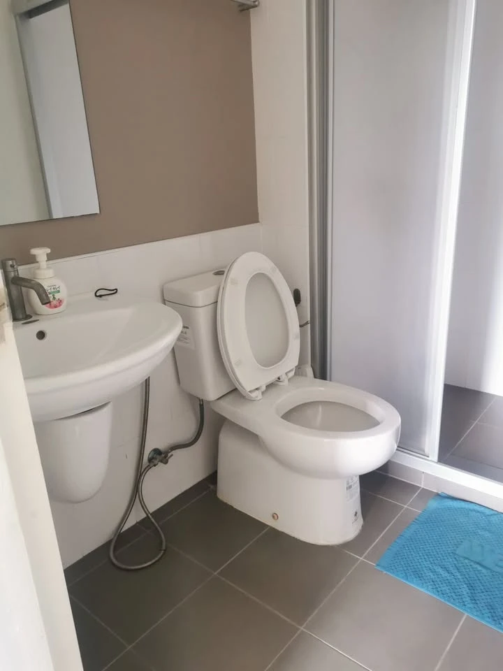 For sale: U Vibha-Ladprao. Looking for a condo in the heart of the city with multiple access points? A million-dollar view. 8th floor, open view. This