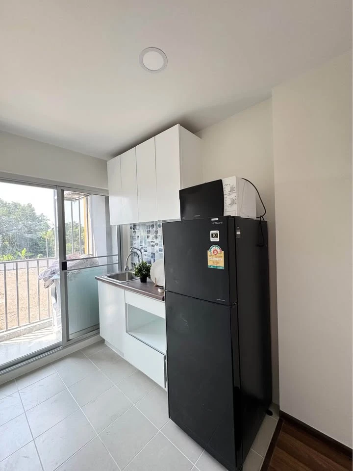 For sale: U Hua Mak Station condo, 3rd floor, Building B. Unobstructed view, fully furnished. Beautiful unit, act fast!