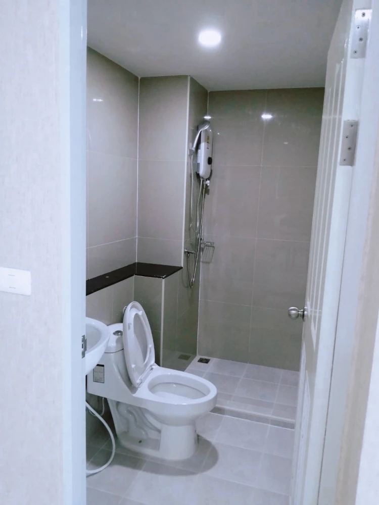 For sale: Royal Hill Resort, Bowin, nice room, stylishly decorated, good location, fully furnished, don't miss out.