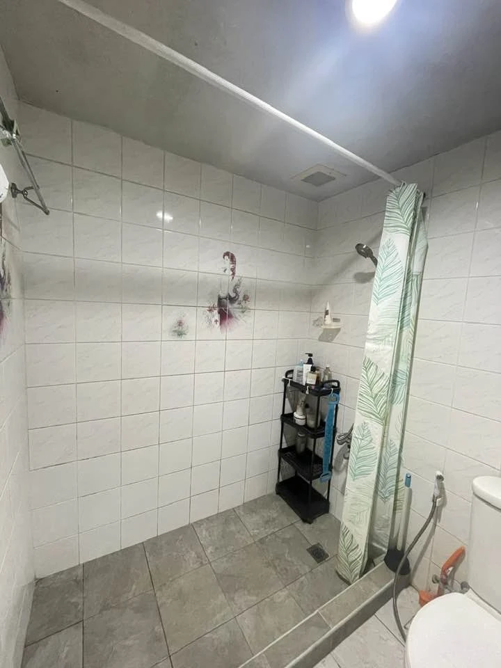 For sale: Ratchada Orchid, 2 rooms next to each other, open and airy city view, balcony not attached to any tall building on the side, hurry and reser
