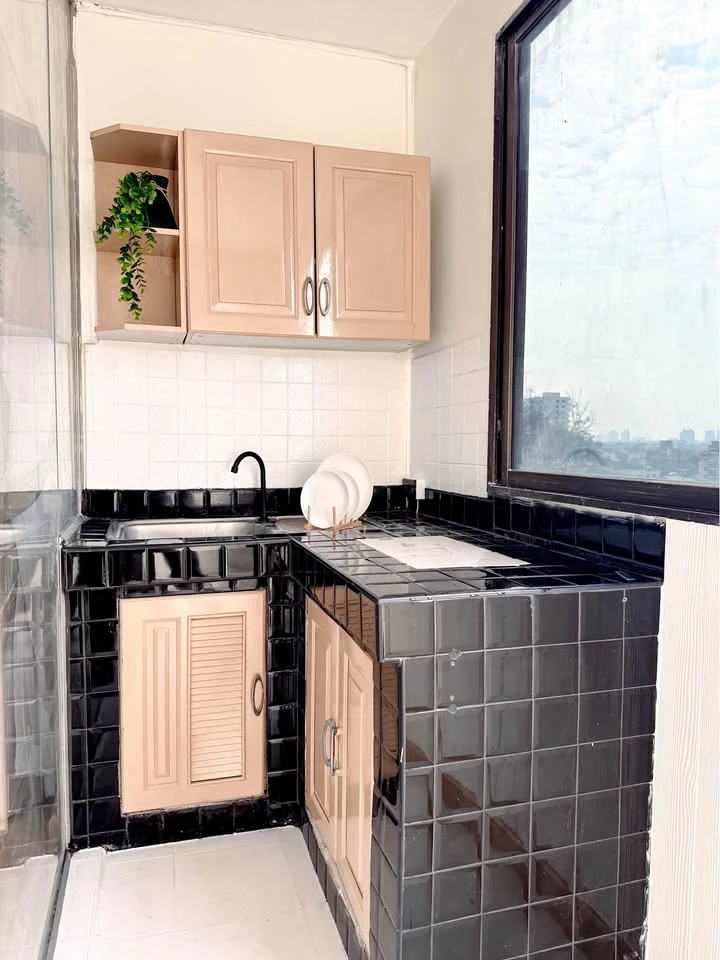 For sale: Ratchada Prestige Lat Phrao 48, a condo near the BTS, beautifully decorated, unique, worth the price, ready to move in.