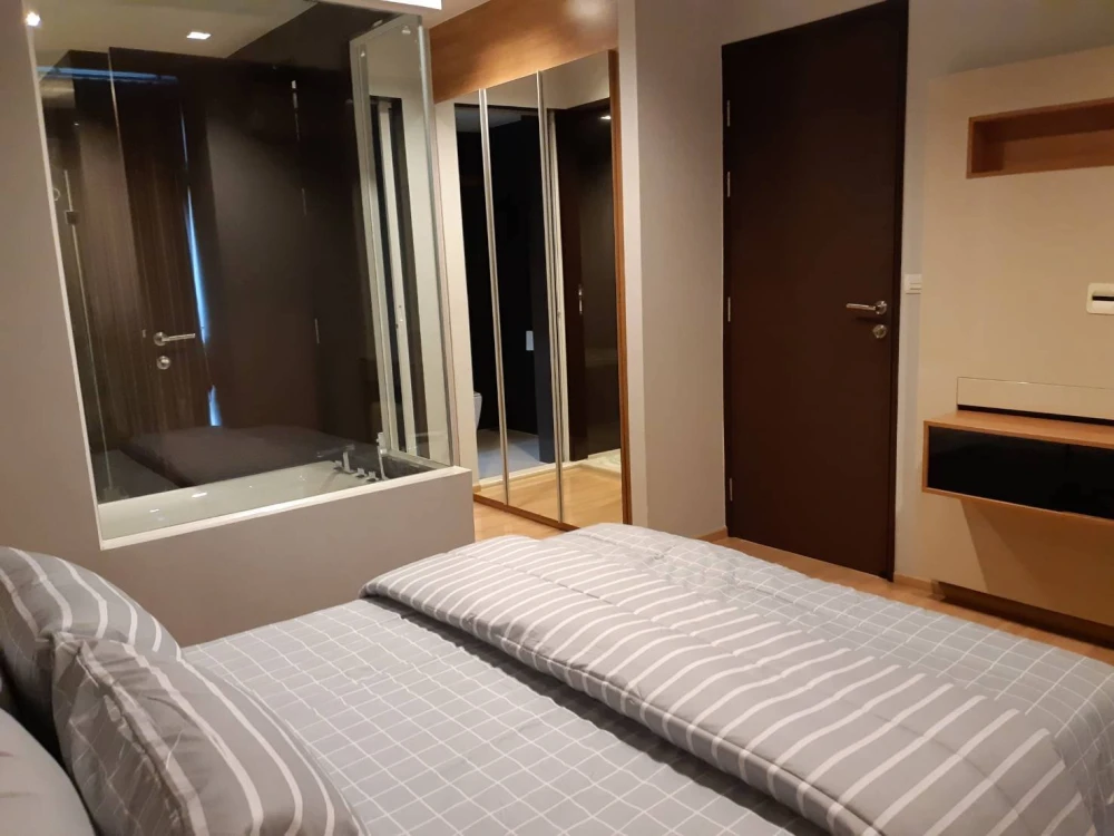For sale: Rhythm Sathorn, 7th floor, fully furnished, ready to move in, reserve now before it's gone.
