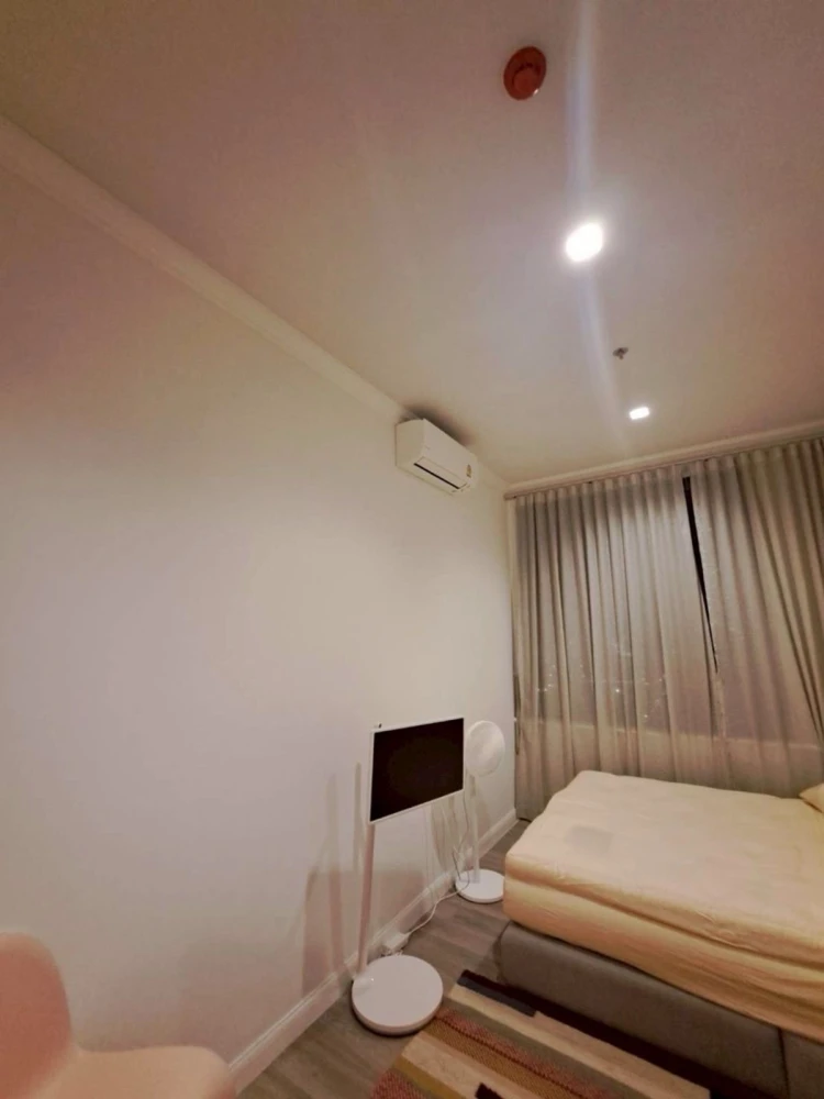 For sale!!! Rhythm Charoenkrung Pavilion, 2 bedrooms, 75 sq m., near BTS, fully furnished, ready to move in. Don't miss out!!!