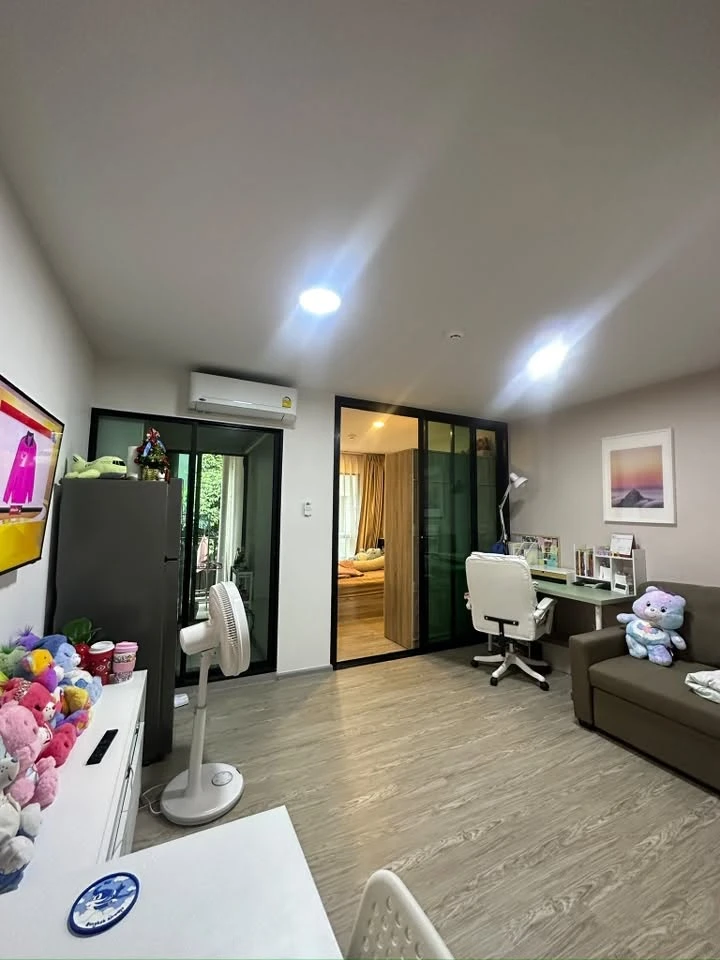 For sale: Rich Phahonyothin 52, 2nd floor, beautiful room, fully furnished, worth living in, reserve now, don't miss out, hurry!