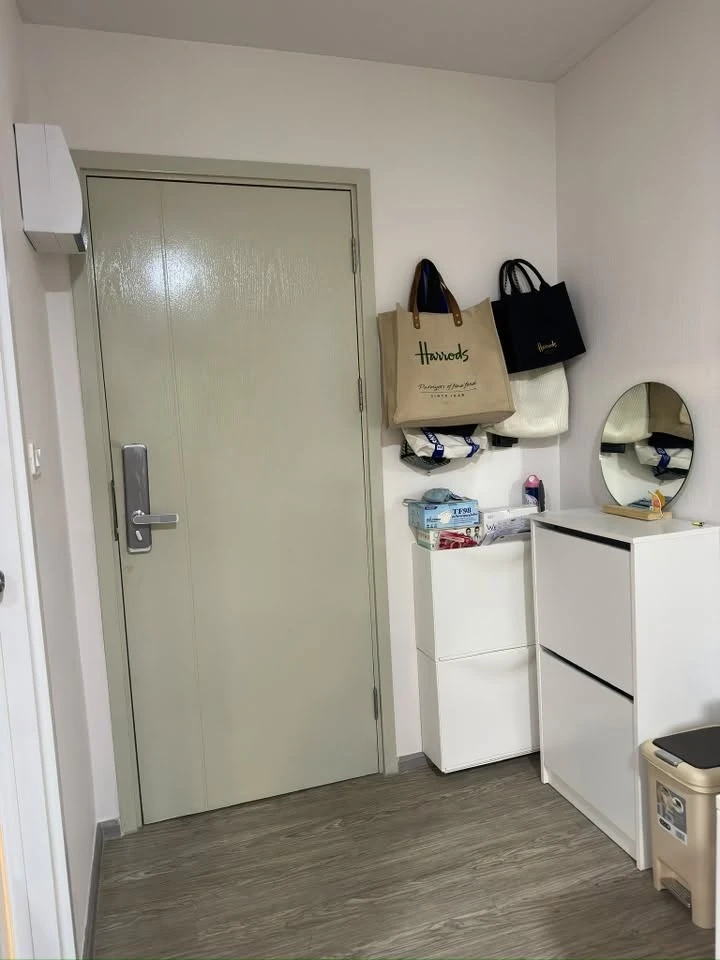 For sale: Rich Phahonyothin 52, 2nd floor, beautiful room, fully furnished, worth living in, reserve now, don't miss out, hurry!