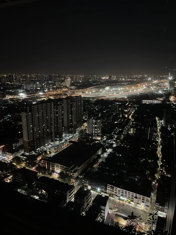 ขาย รีทึ่ม พหลฯ-อารีย์ ชั้นสูง สภาพสวย แต่งห้องสไตล์โมเดิร์น พร้อมบิวอินครบทุกจุด น่าจองสุดๆ