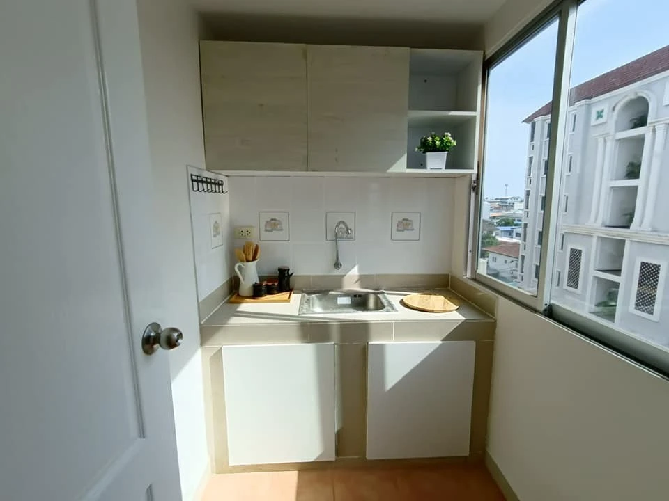 For sale: Regent Home 1 Phahon Yothin 67, beautifully decorated room, white tone, Korean minimalist style. Book now, you won't be disappointed.