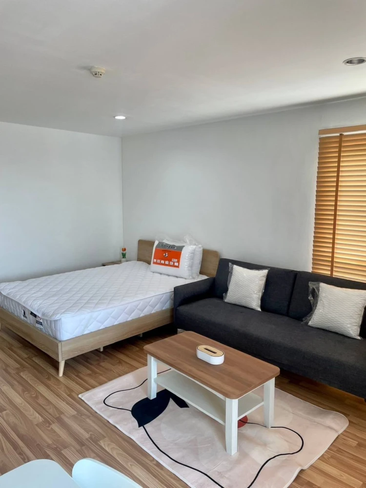 Selling Regent Home 20, Prachachuen 16, fully furnished. Decorated in a minimalist style, very nice to live in. Book first come first serve.