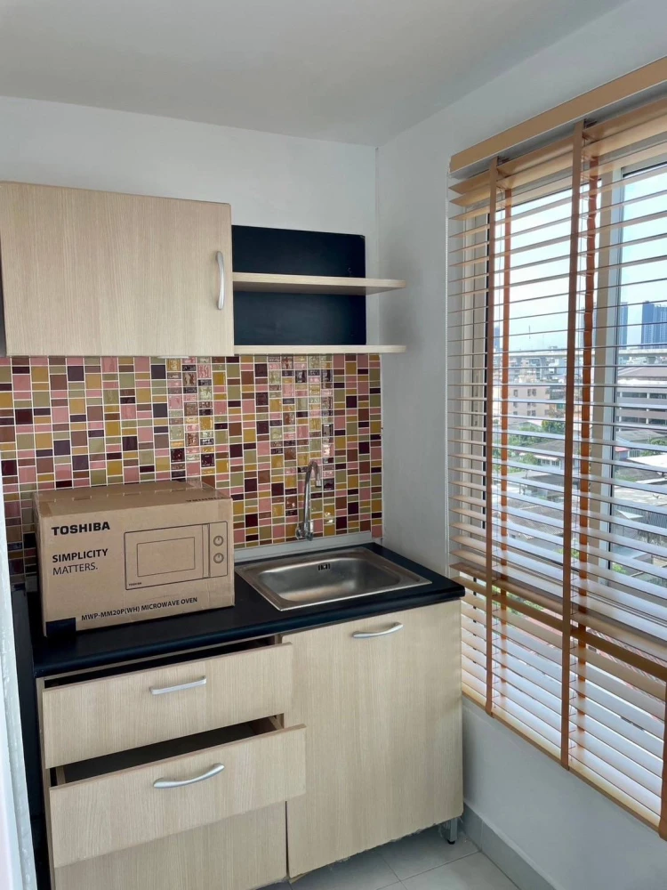 Selling Regent Home 20, Prachachuen 16, fully furnished. Decorated in a minimalist style, very nice to live in. Book first come first serve.