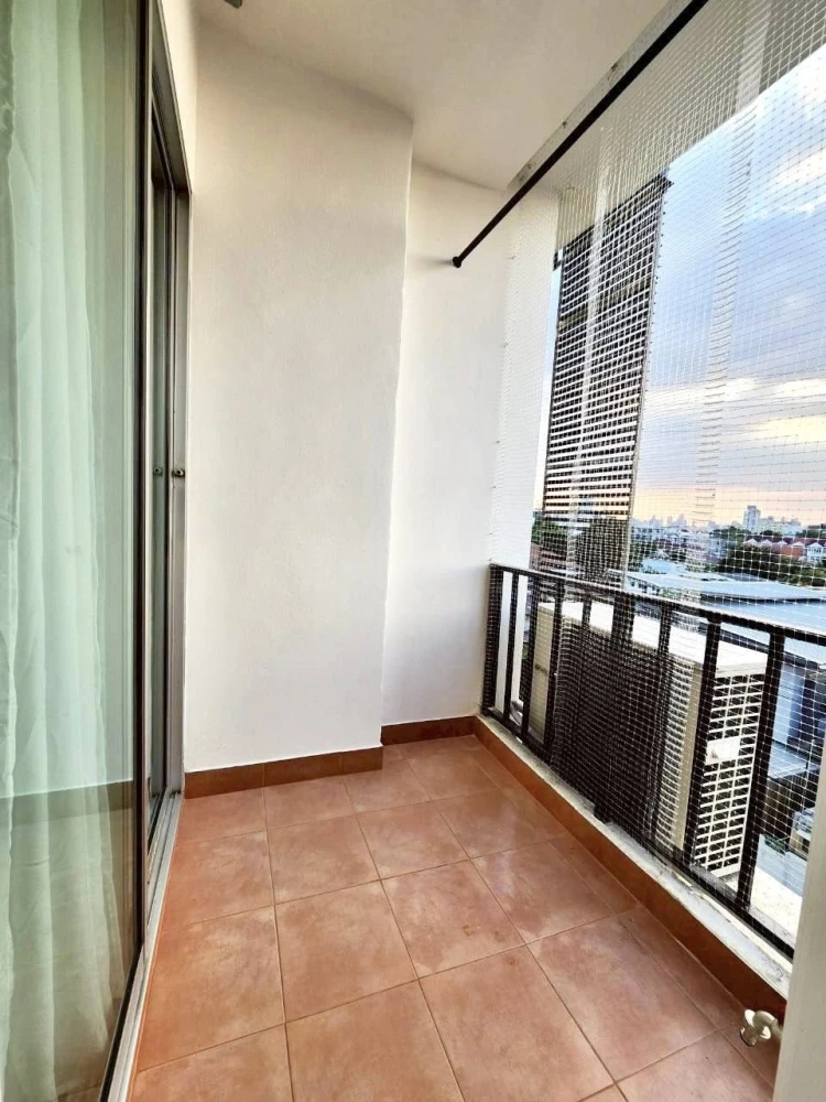 For sale: Regent Home 5 Ratchada 19, 5th floor, 32 sq.m., separate outdoor kitchen, balcony, unobstructed view. Book now before it's gone!