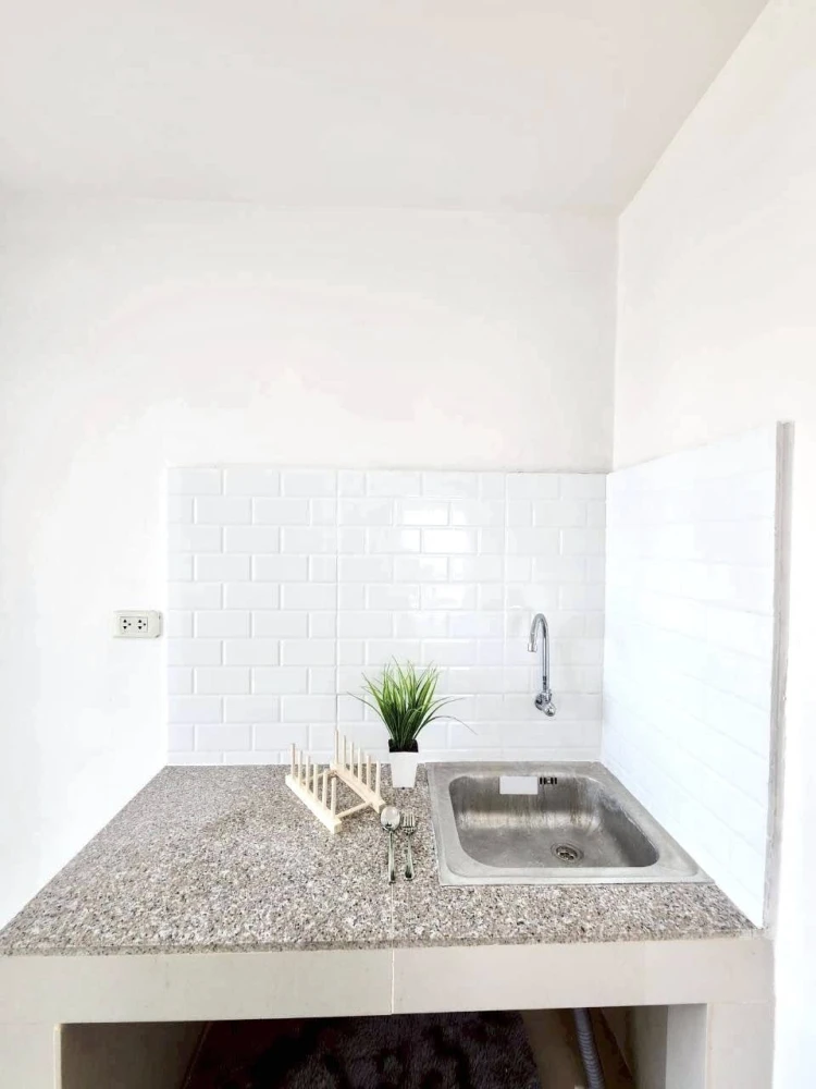 For sale: Regent Home 5 Ratchada 19. High-quality SB Design furniture. Simple and comfortable interior. A highly recommended unit!