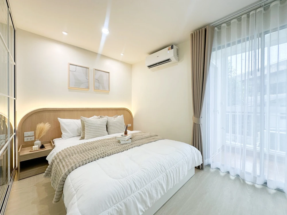 For sale: Regent Home 6 Prachachuen, Building B, 2nd floor. Beautifully decorated and very livable. Fully furnished. You won't want to miss this oppor