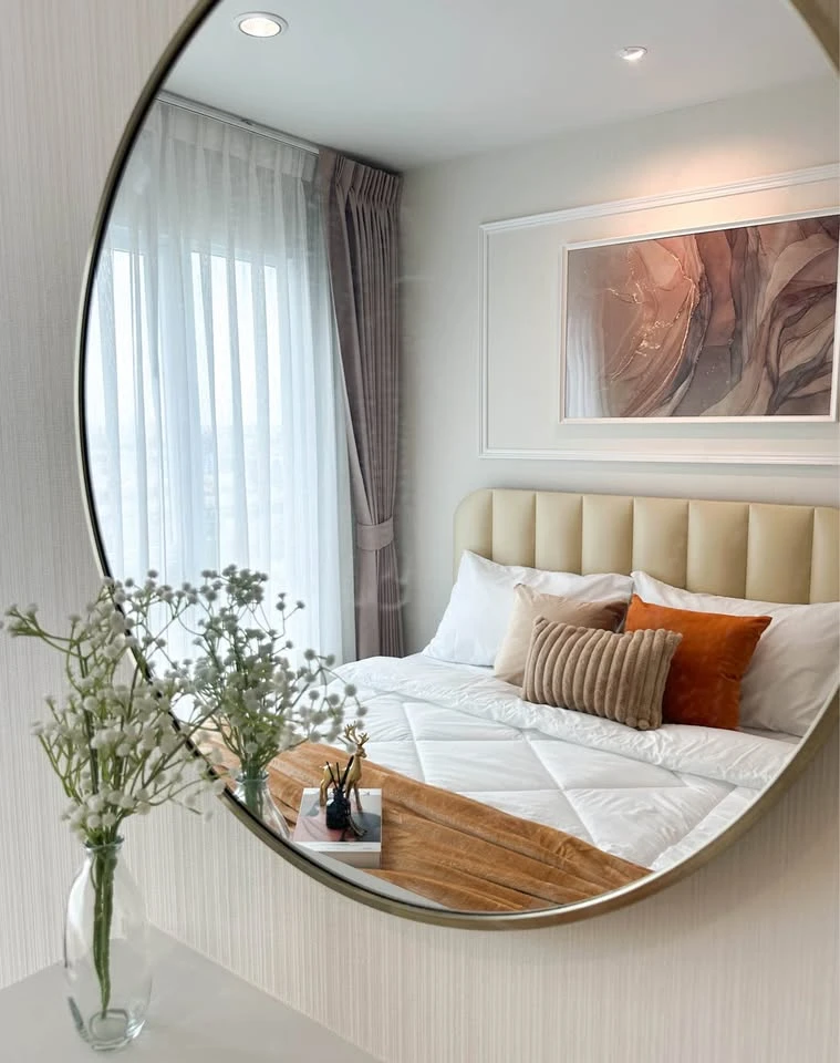 For sale: Regent Home Bang Son, Phase 2. The room is beautifully decorated, looks good, and is very stylish. You can't miss it. Hurry and reserve now.