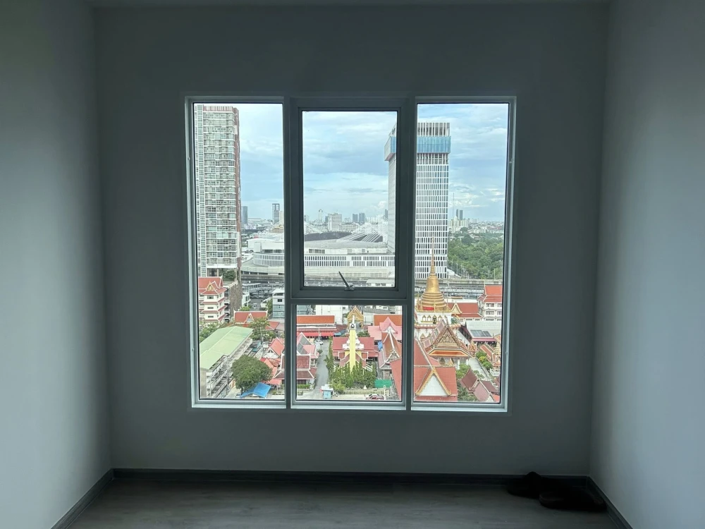 For sale: Regent Home Bangna, ready-to-move-in unit, fully furnished, high floor. Book now!